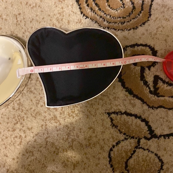 🛝 Sliding down 50% Heart shape jewelry box with lid - Picture 3 of 6